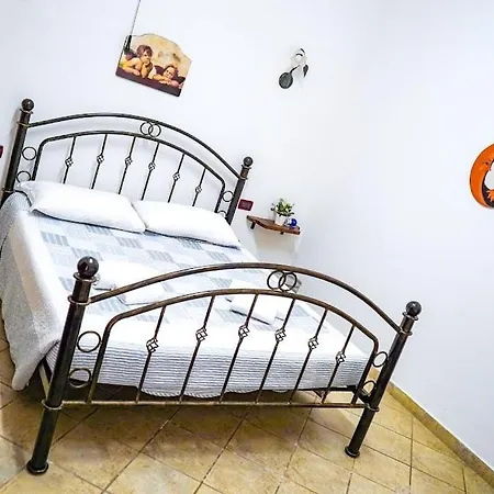 Bed and breakfast Maestrale 3*