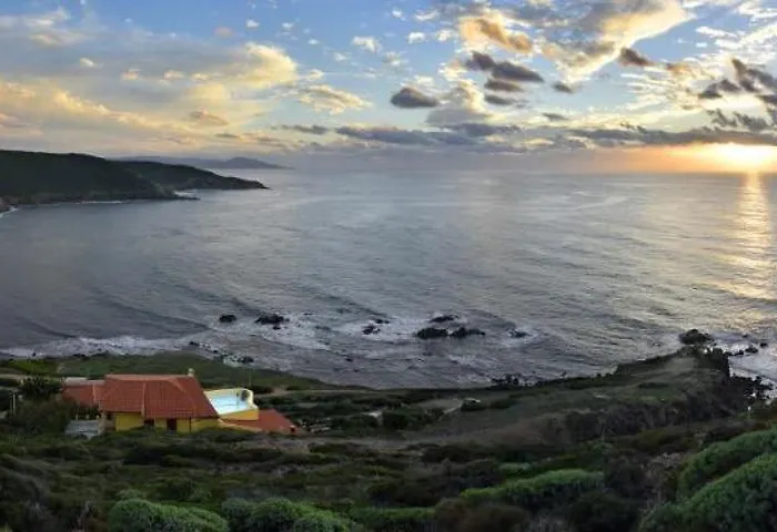 Maestrale Bed & Breakfast 3*